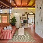 Casas Maravilha By Homie Calheta (Madeira)